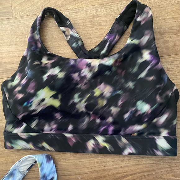 Athleta 2 Pack Ultimate Bra Black & White Lyra Garden-Size S - Picture 5 of 9